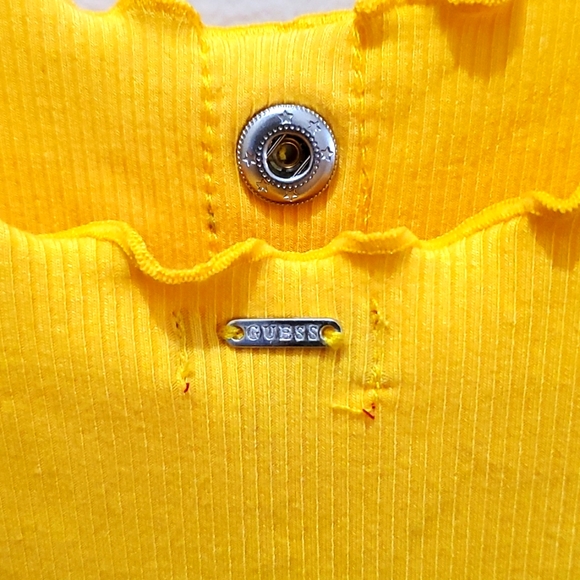 Guess sleeveless summer tee - Picture 3 of 6